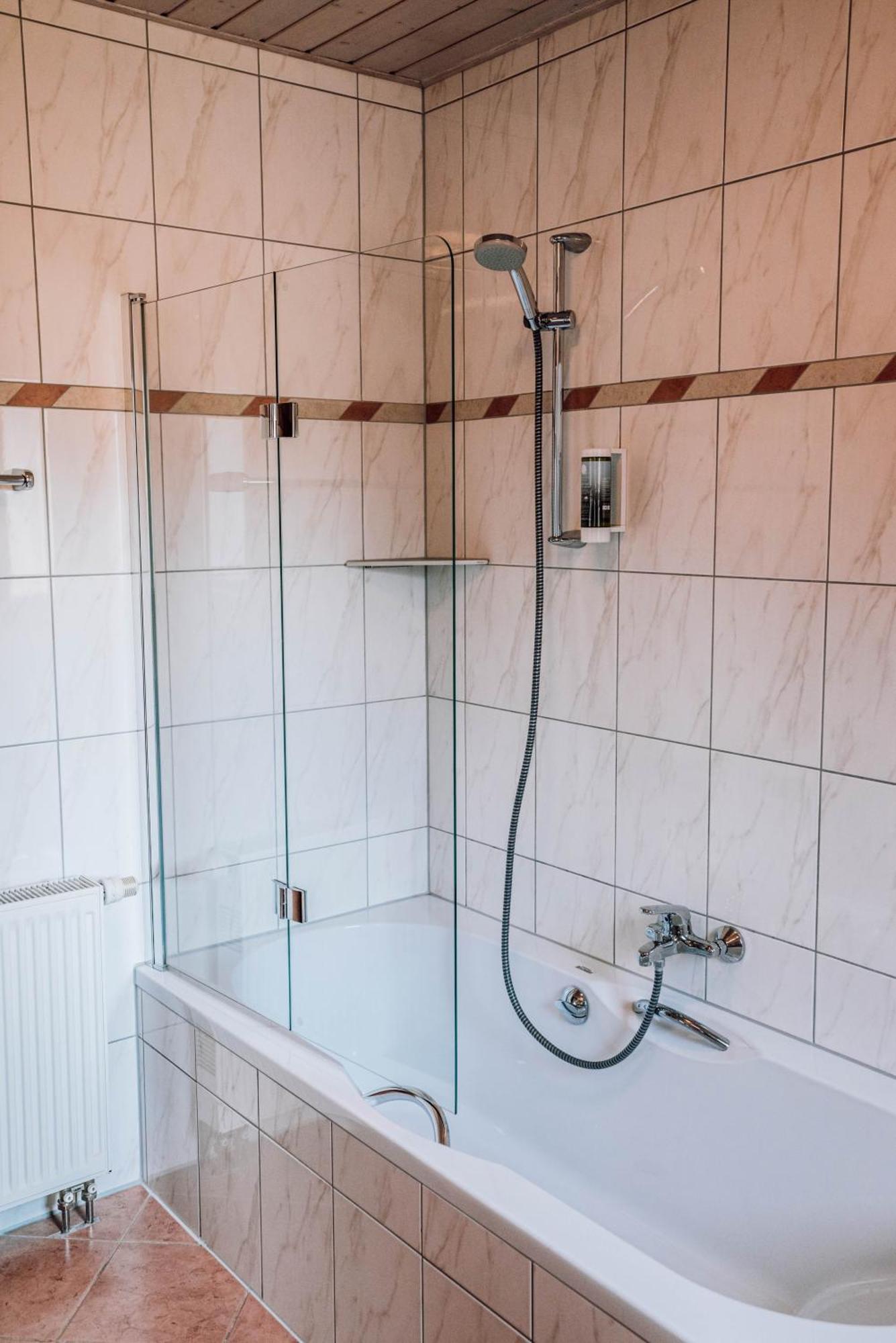 Schmidtburger Hof Hotel Weiler bei Monzingen Værelse billede